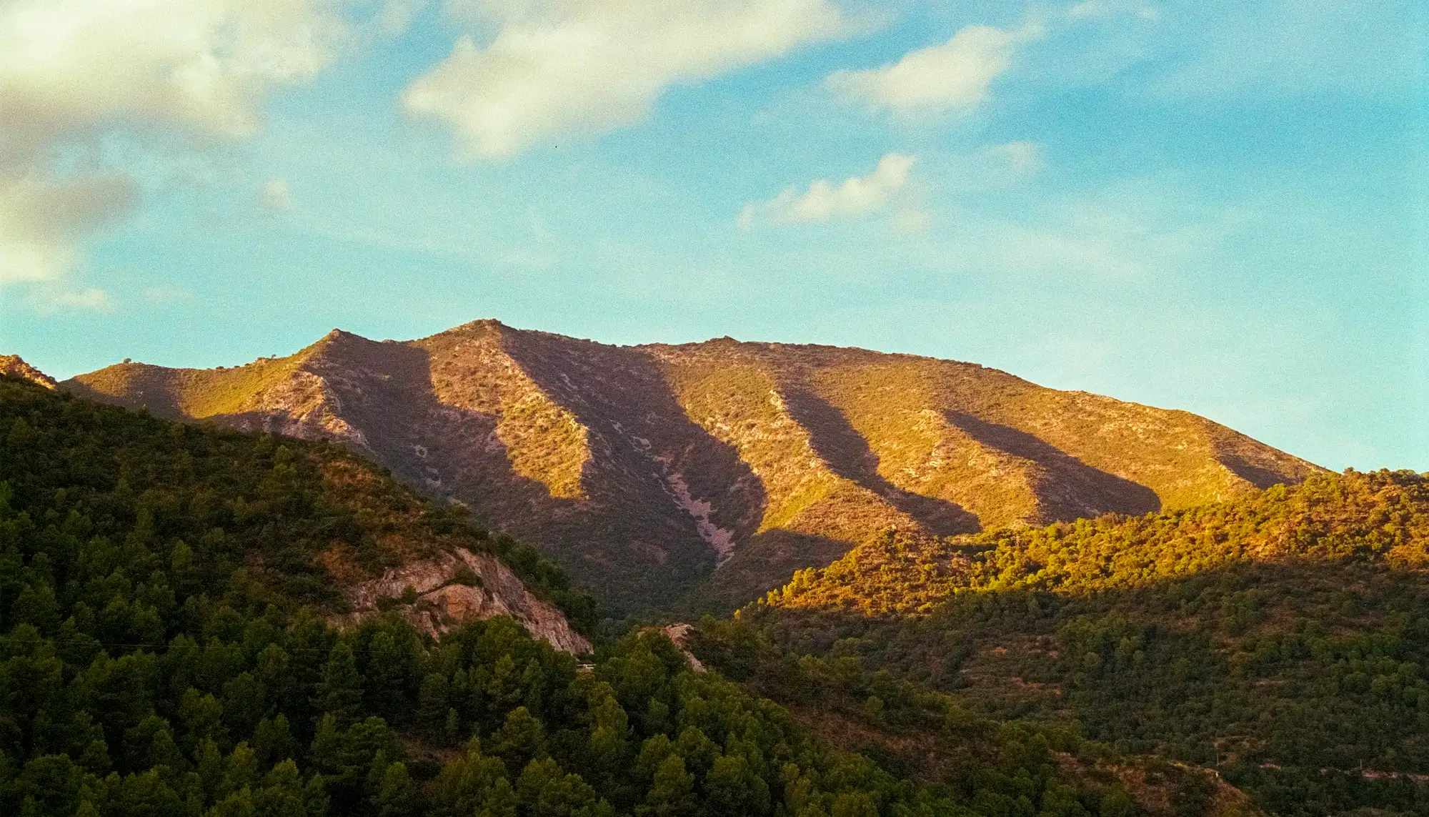 Peaceful mountain landscape near Tárbena, Alicante